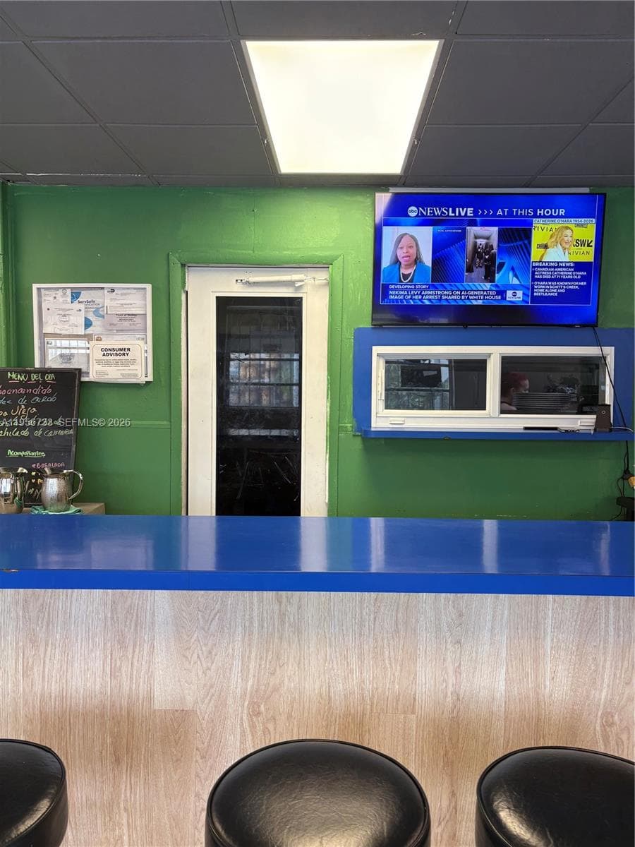 8401 NW South River Dr, Medley FL 33166 — 9