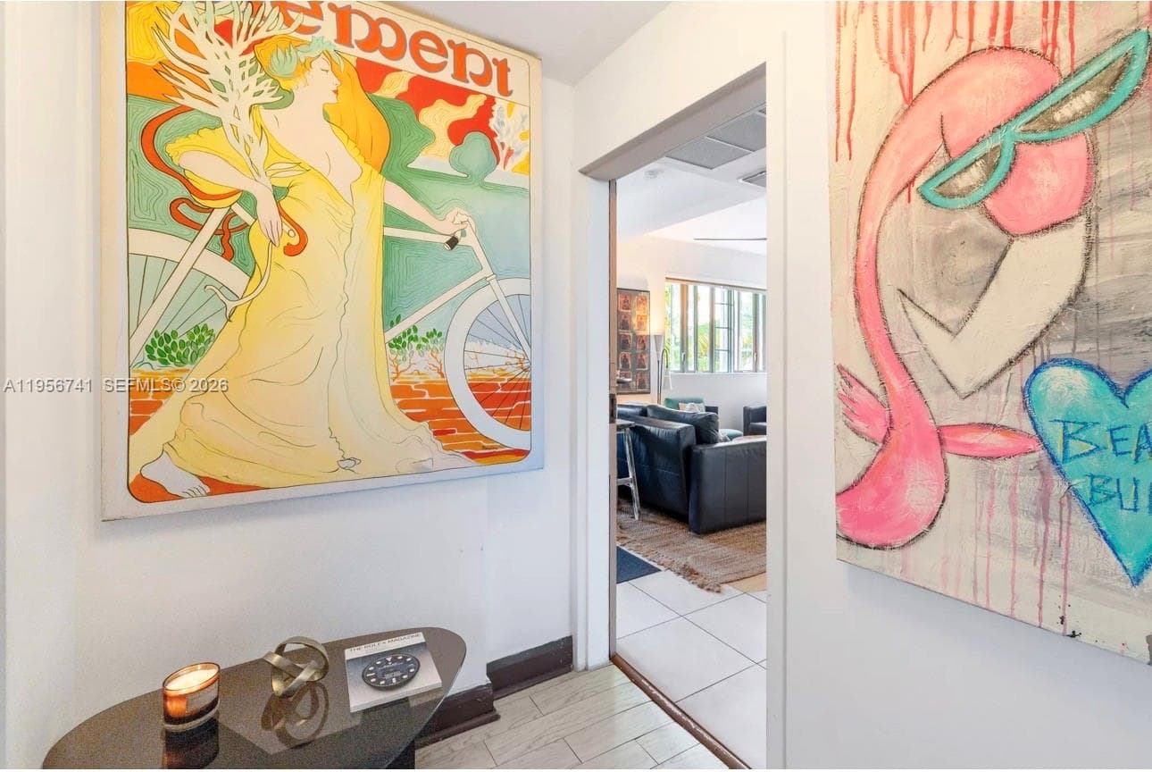 1036 Ocean Dr # B201, Miami Beach FL 33139 — 23