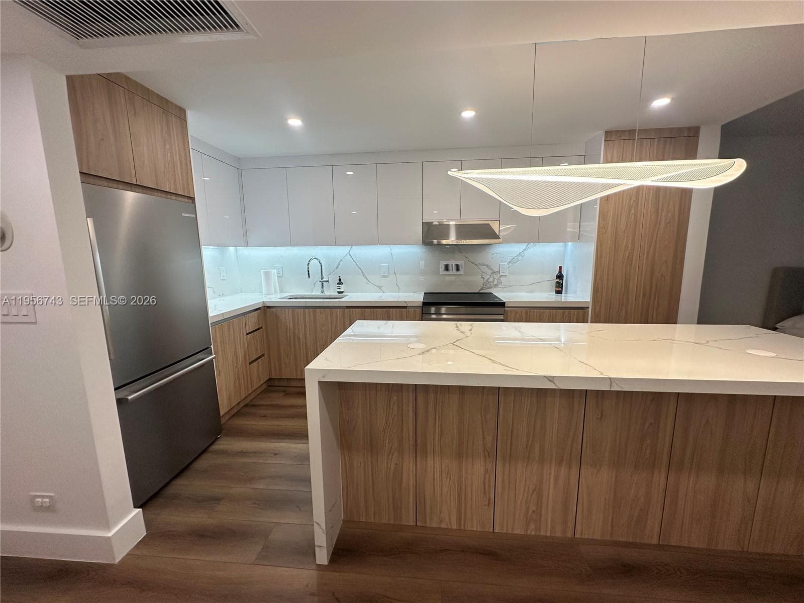2301 Collins Ave # 1421, Miami Beach FL 33139 — 8
