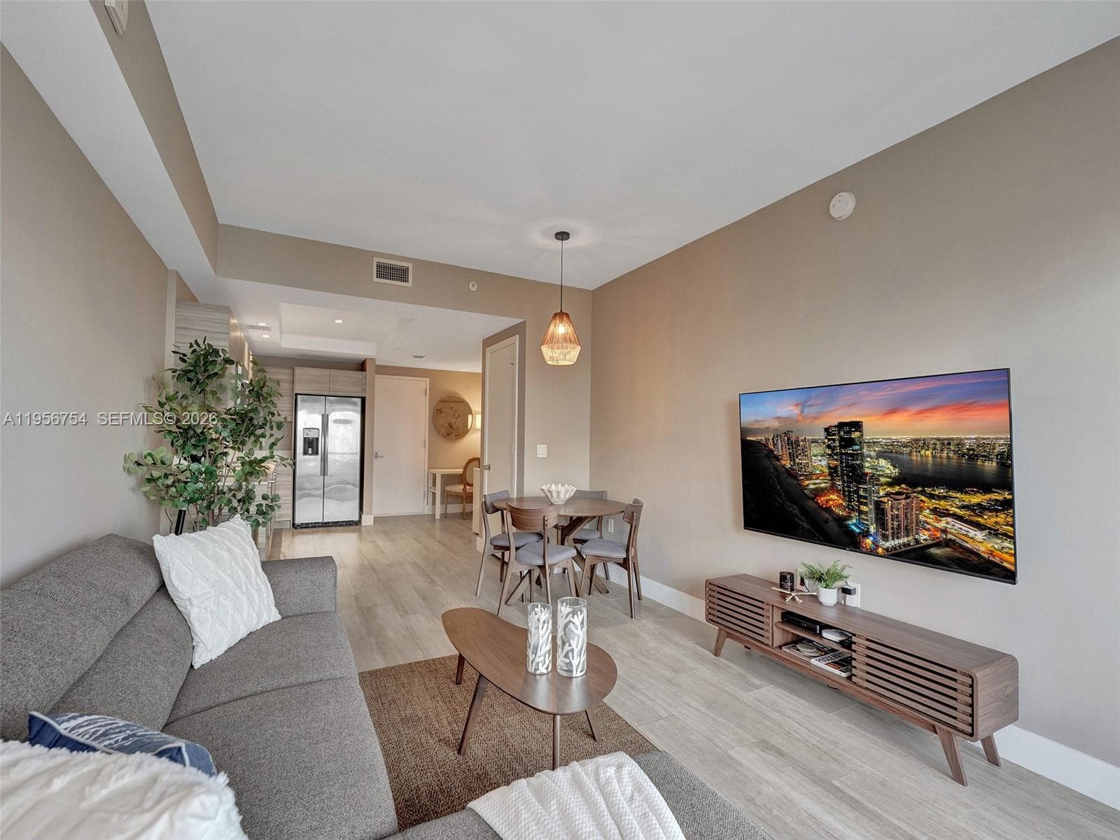 121 NE 34th St # 2106A, Miami FL 33137 — 14