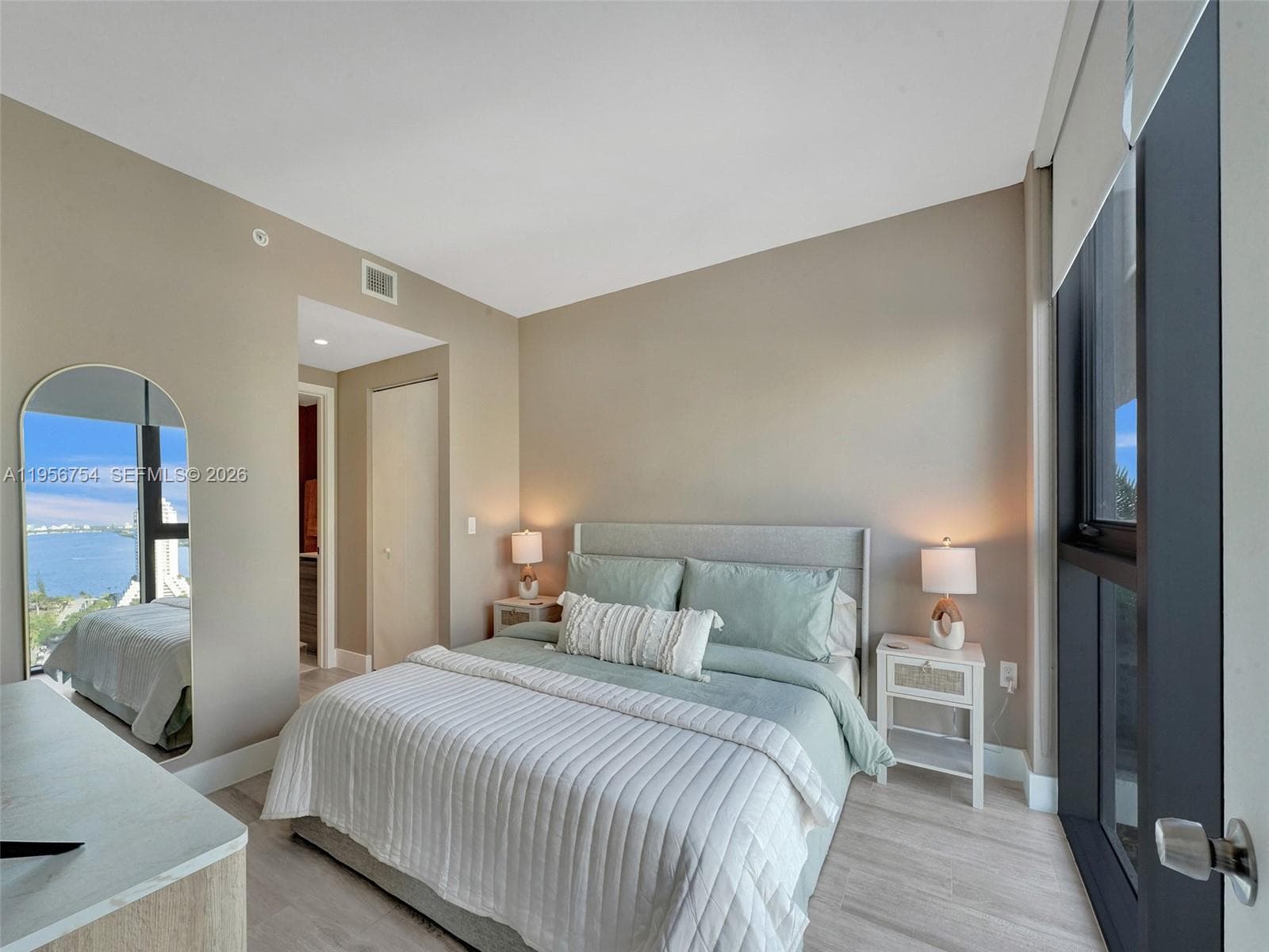 121 NE 34th St # 2106A, Miami FL 33137 — 18