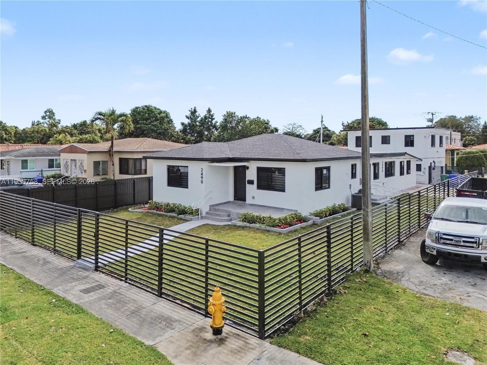 2490 SW 17th St, Miami FL 33145 — 2