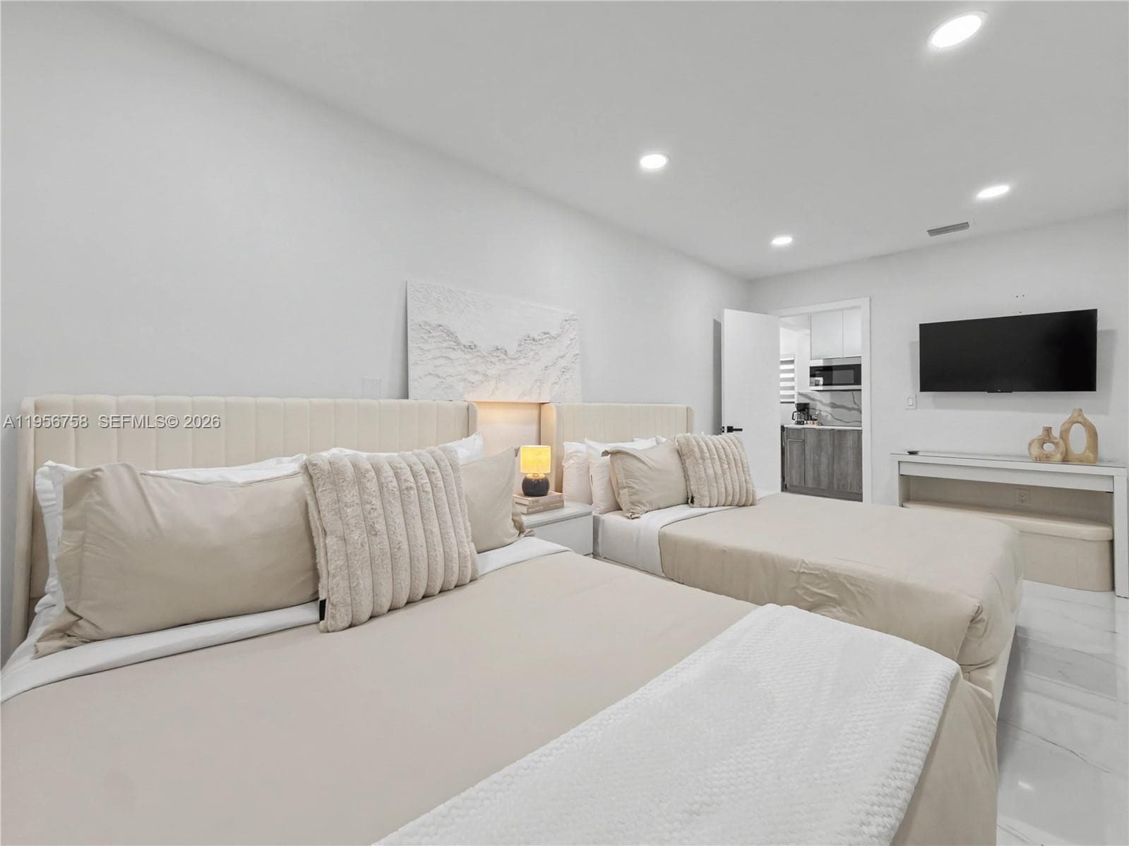 2490 SW 17th St, Miami FL 33145 — 26
