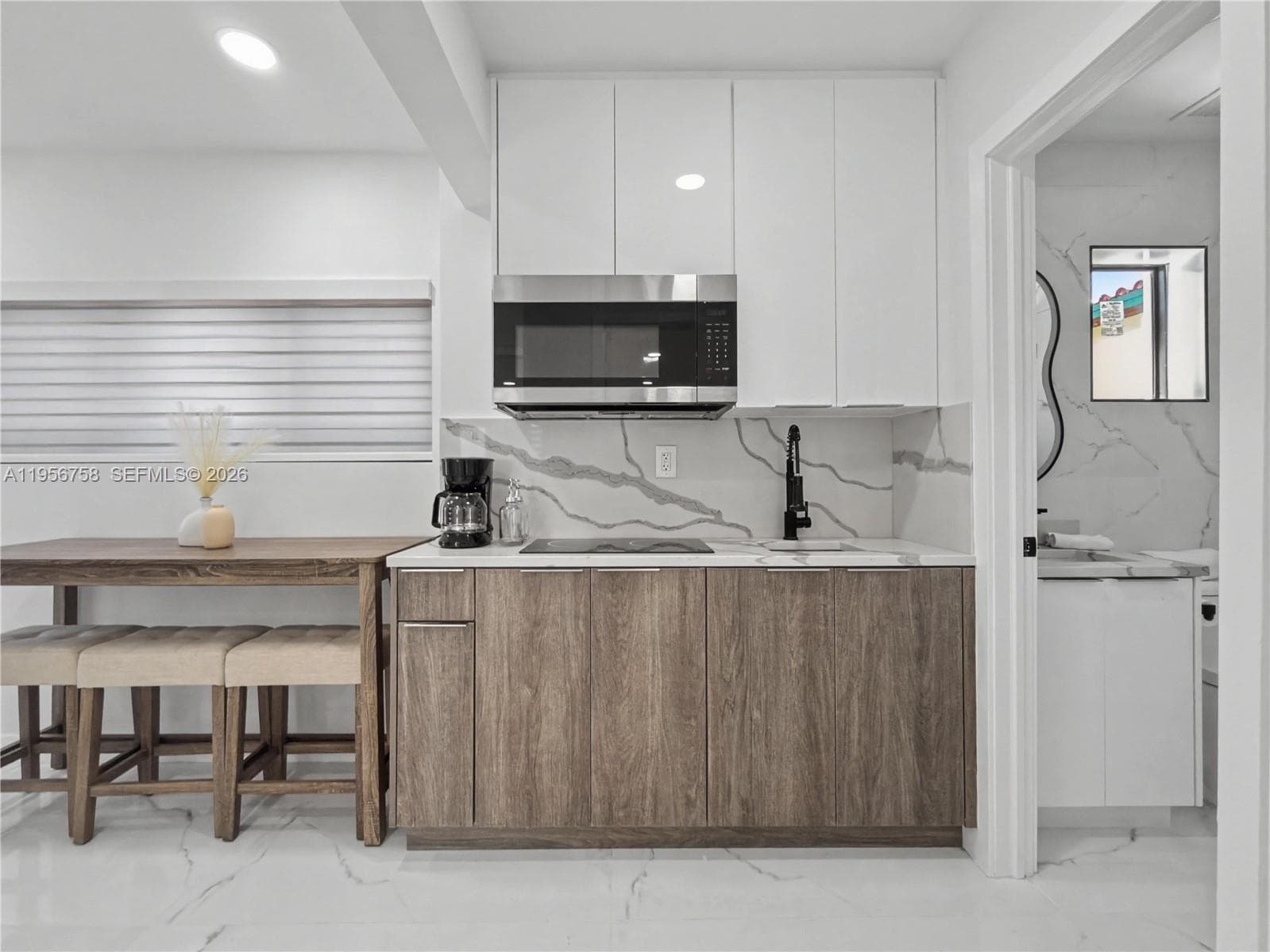 2490 SW 17th St, Miami FL 33145 — 22