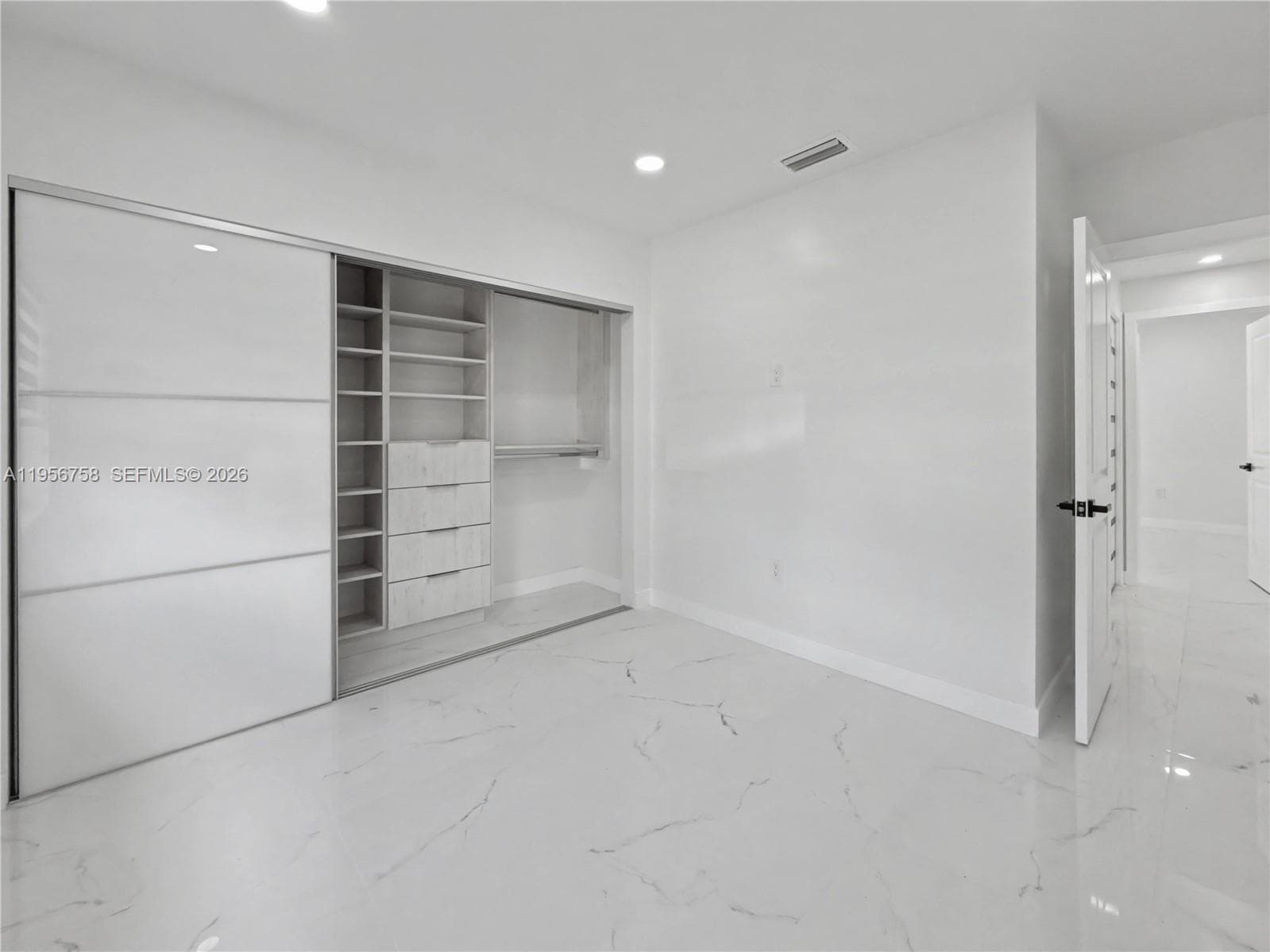 2490 SW 17th St, Miami FL 33145 — 20