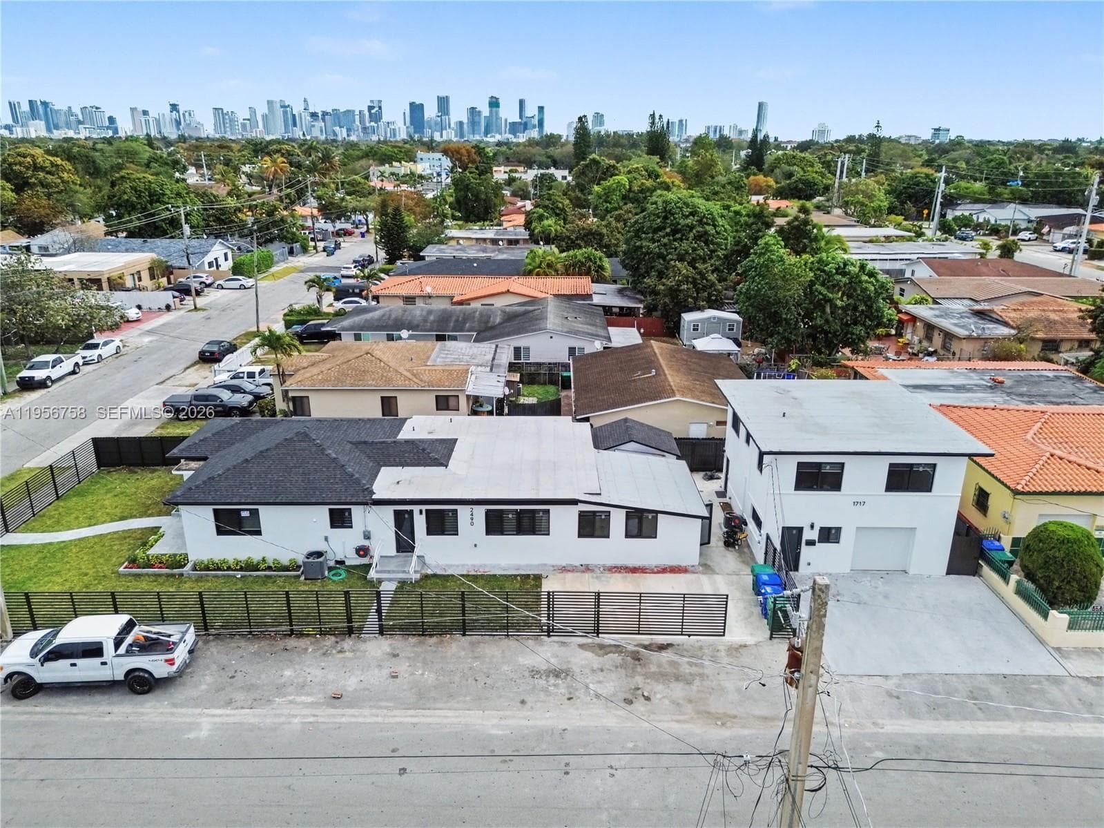2490 SW 17th St, Miami FL 33145 — 4