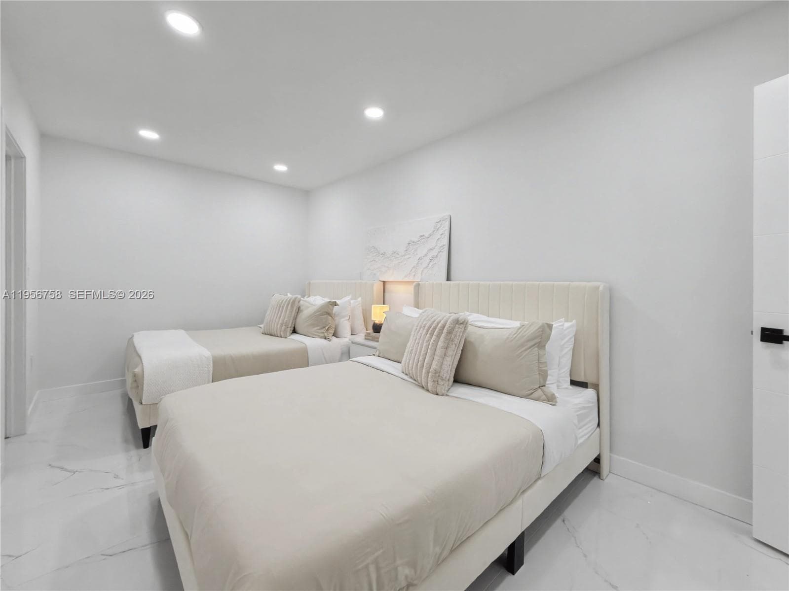 2490 SW 17th St, Miami FL 33145 — 25