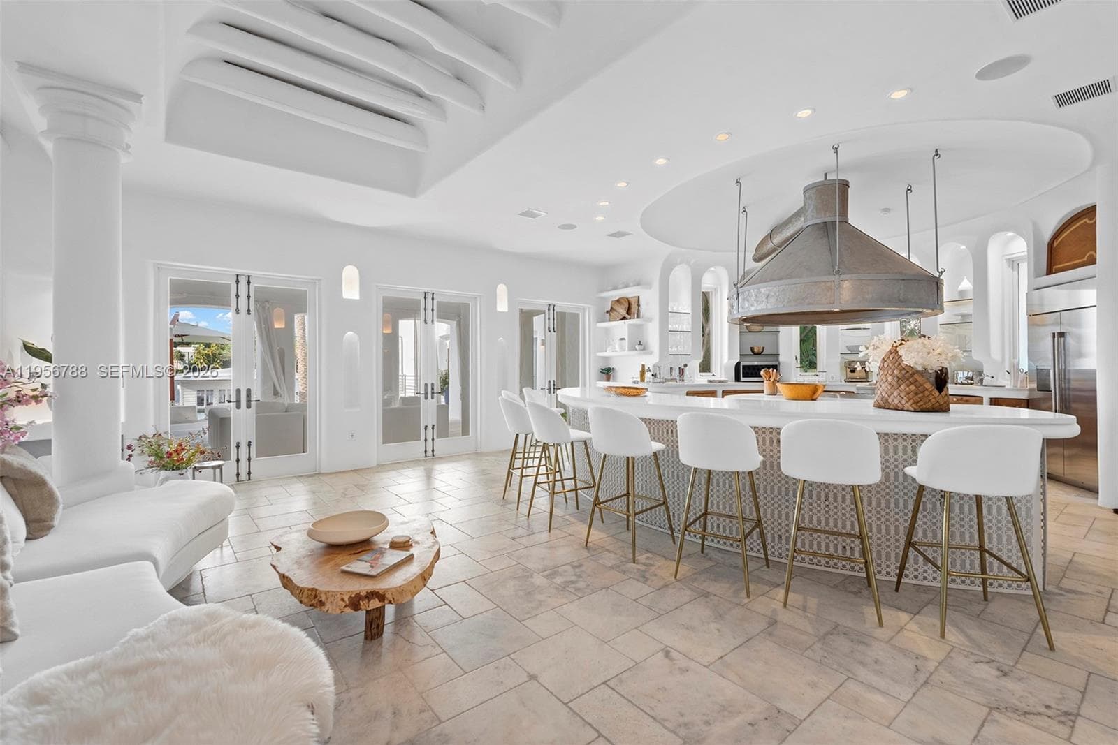 24 S Hibiscus Dr, Miami Beach FL 33139 — 17
