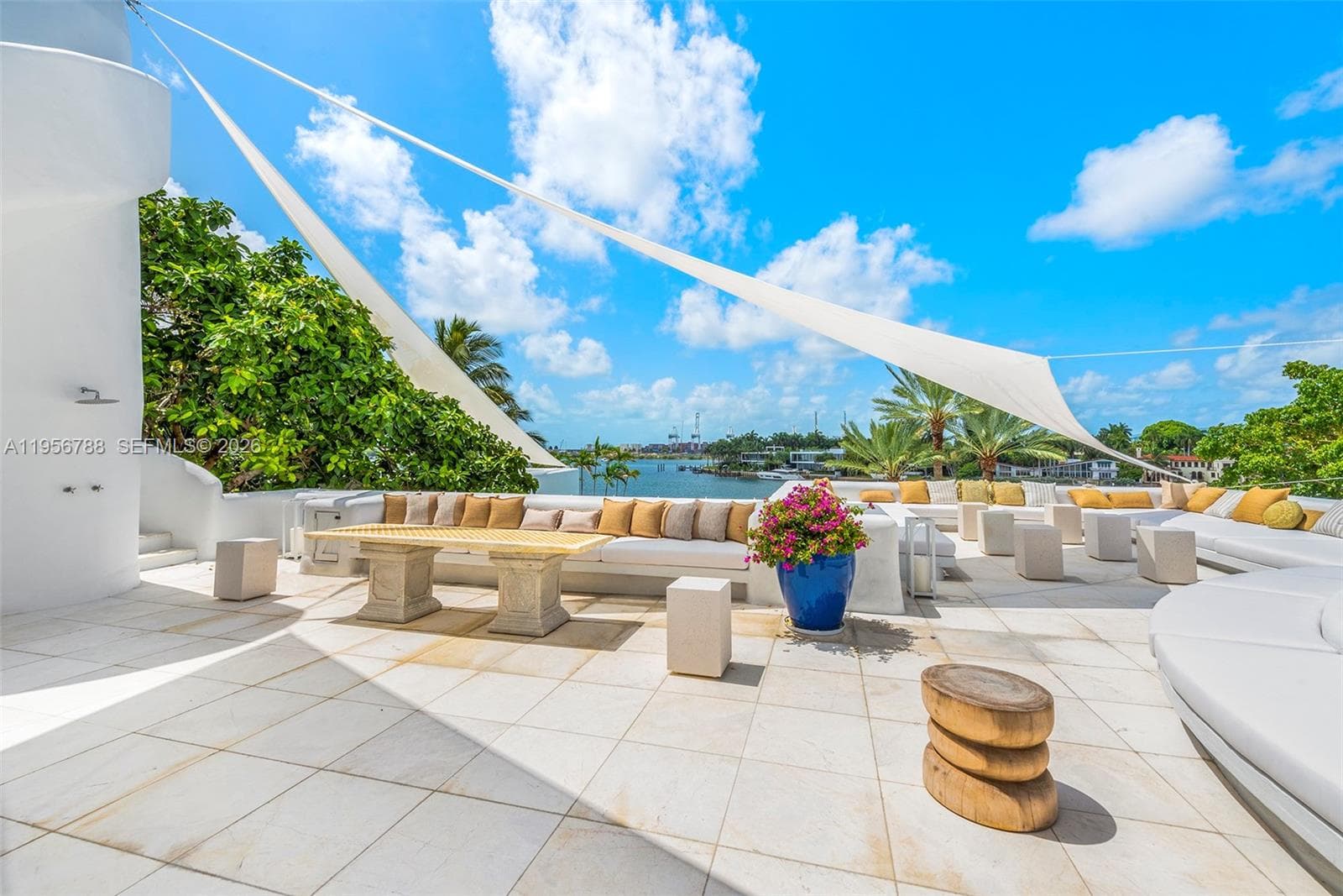 24 S Hibiscus Dr, Miami Beach FL 33139 — 21