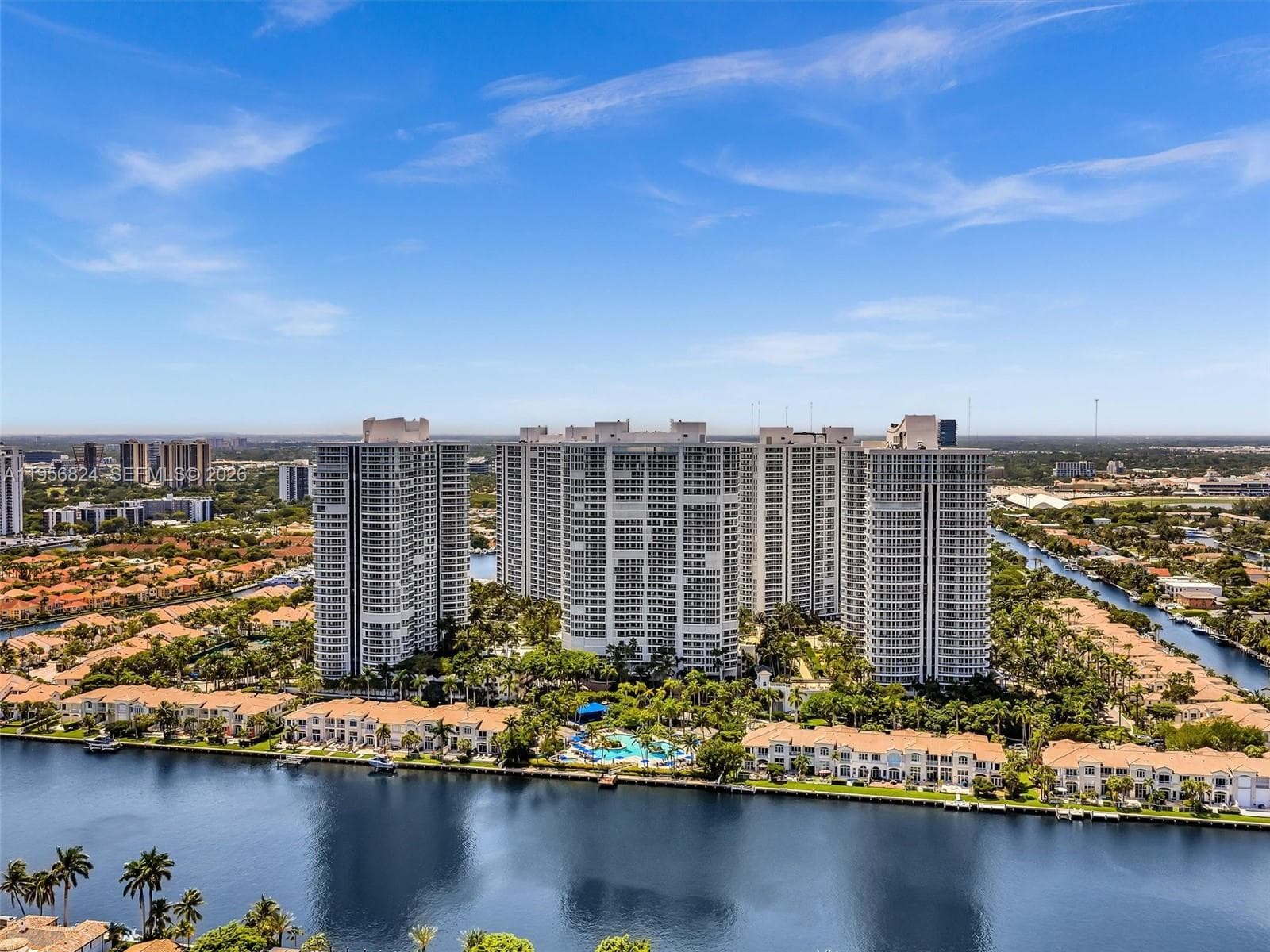 21200 Point Pl # 1503, Aventura FL 33180 — 76