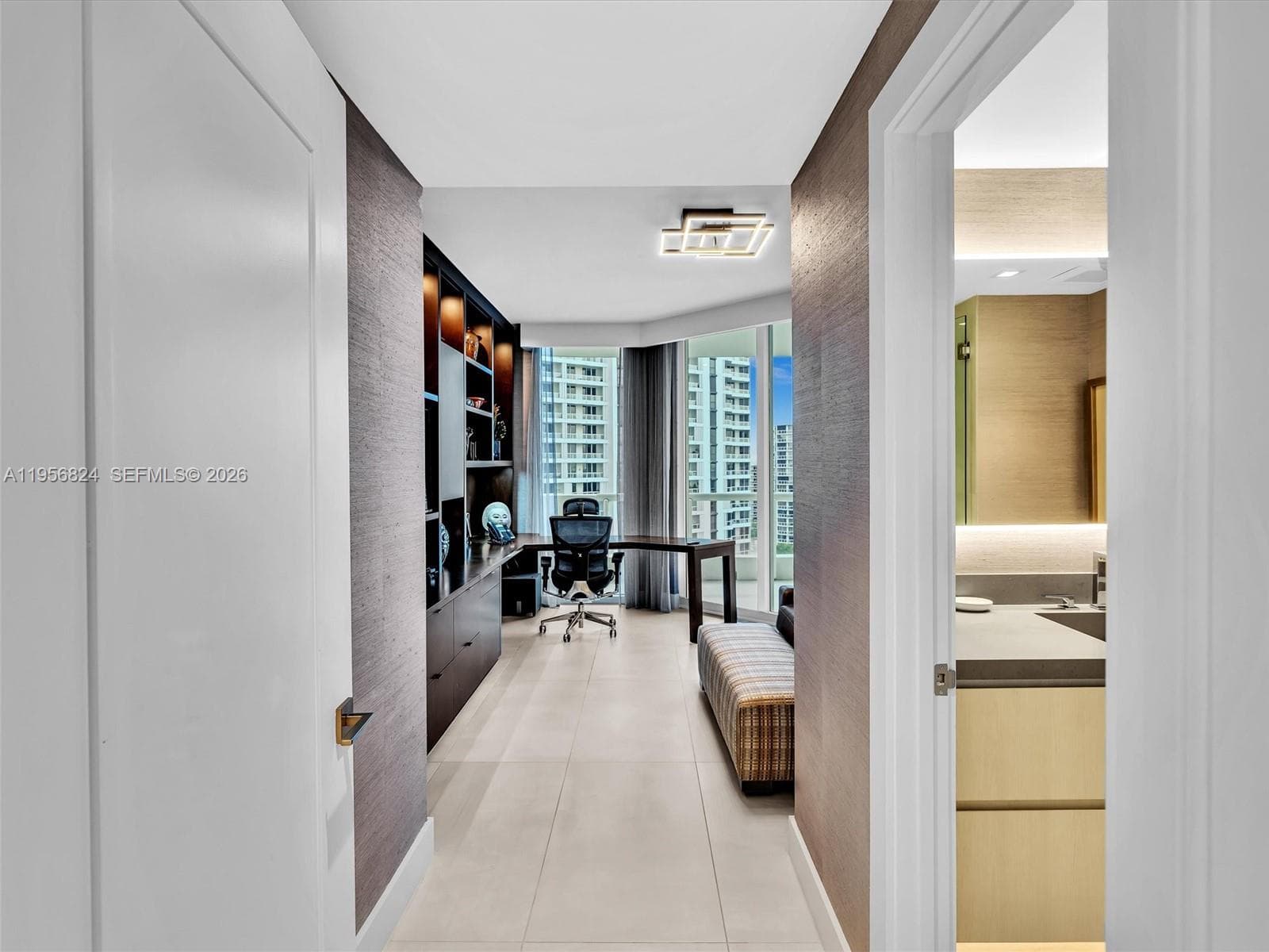 21200 Point Pl # 1503, Aventura FL 33180 — 52