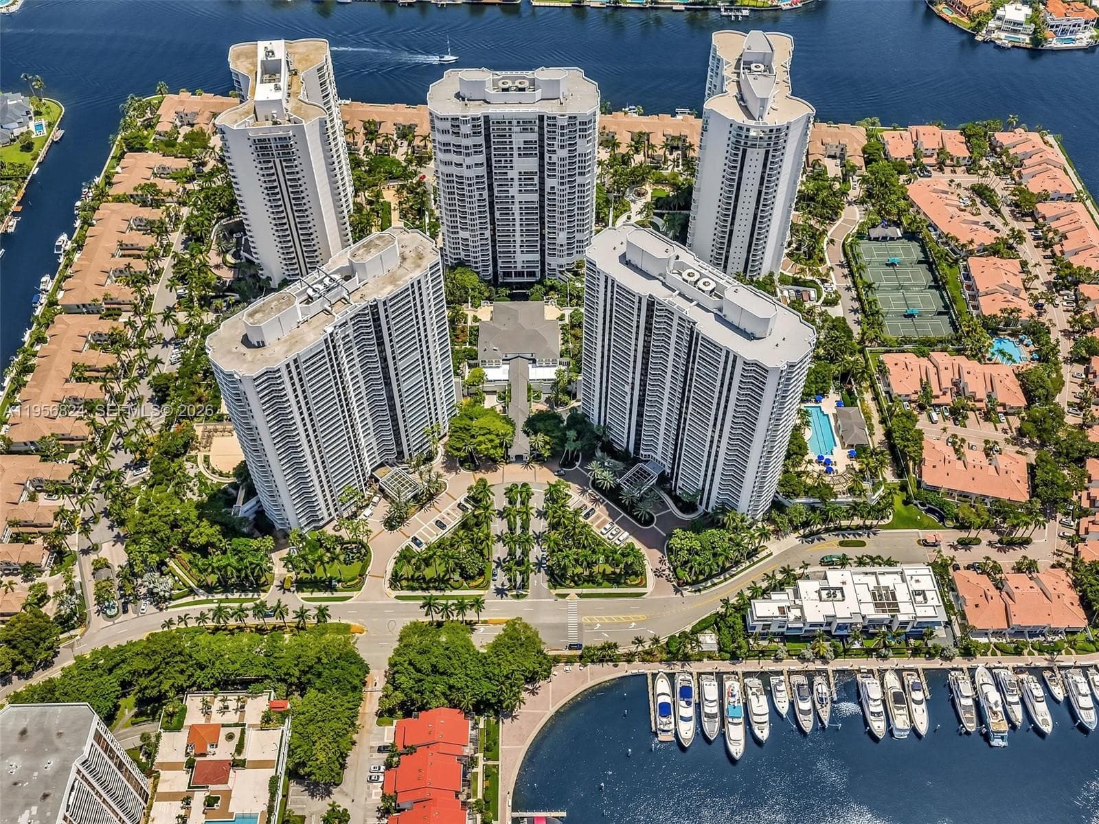21200 Point Pl # 1503, Aventura FL 33180 — 81
