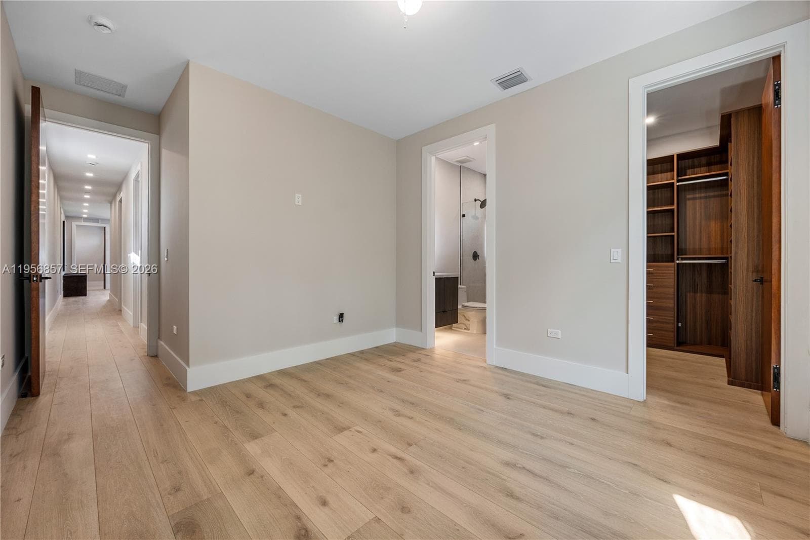 2805 Freeman St, Miami FL 33133 — 52