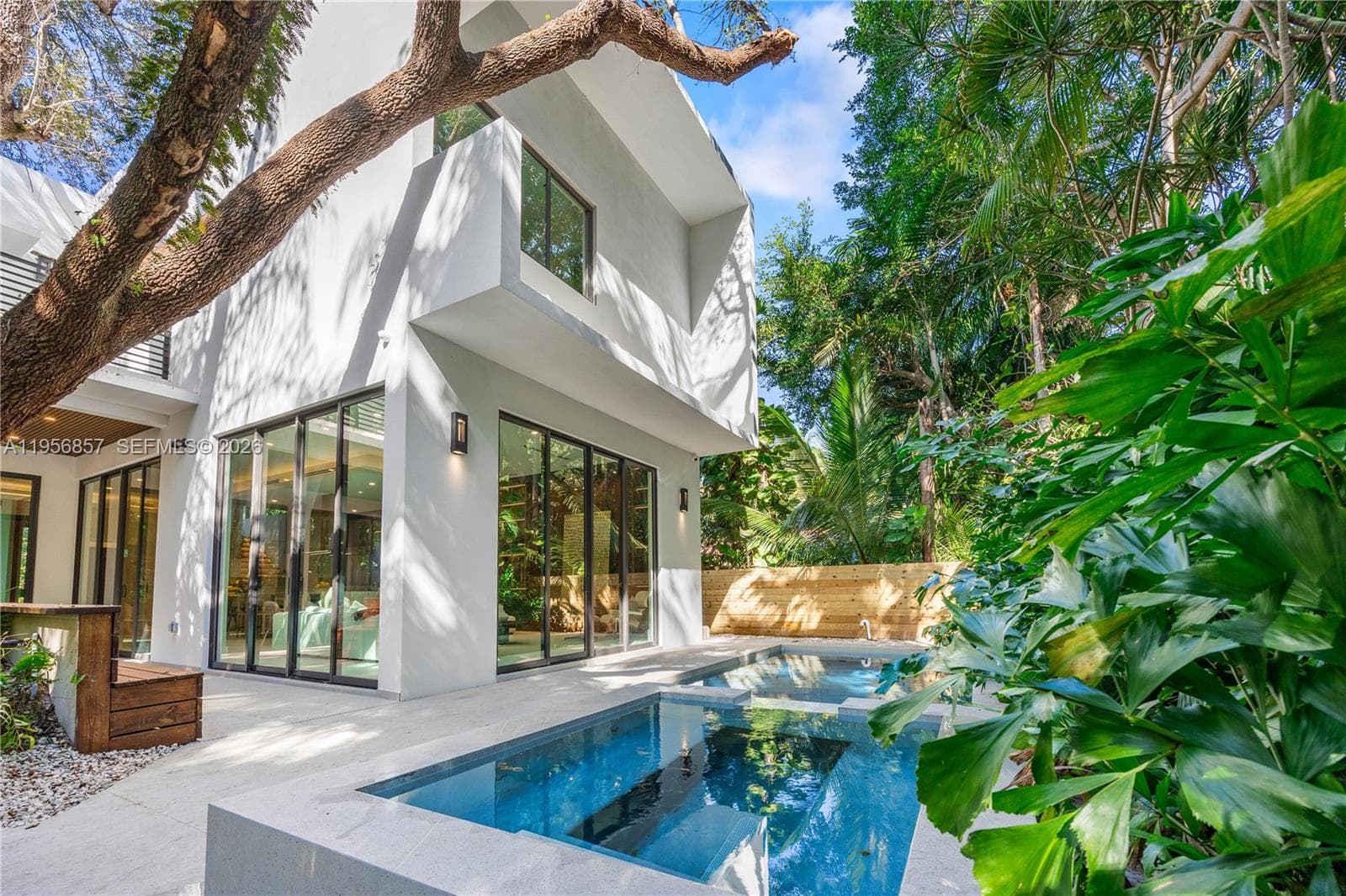 2805 Freeman St, Miami FL 33133 — 43