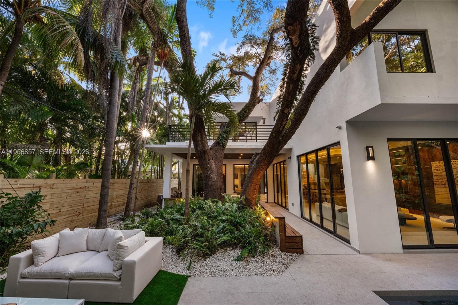 2805 Freeman St, Miami FL 33133 — 45