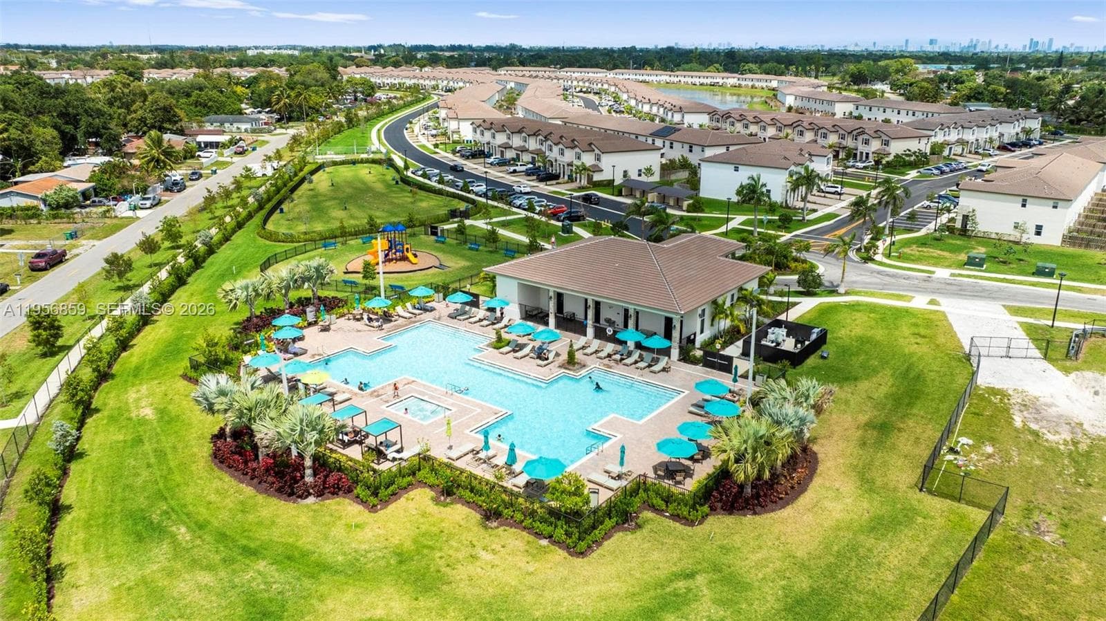 12204 NW 23rd Ct, Miami FL 33167 — 44