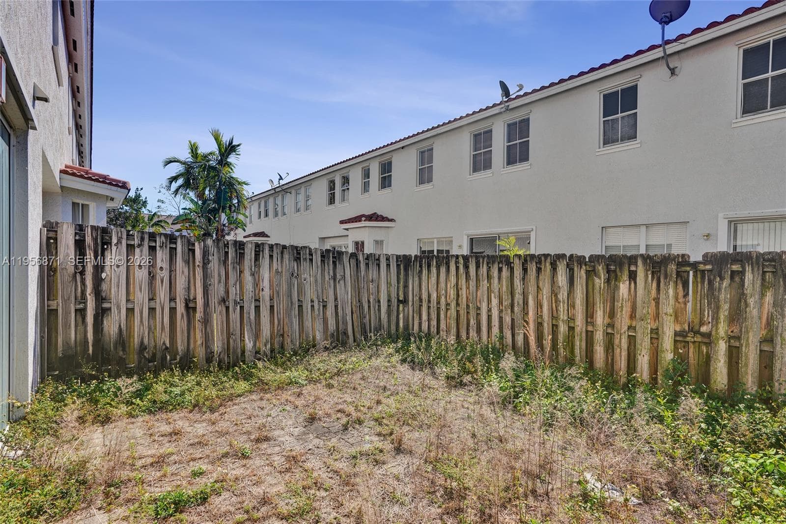 1042 NE 207th Ter, Miami FL 33179 — 45
