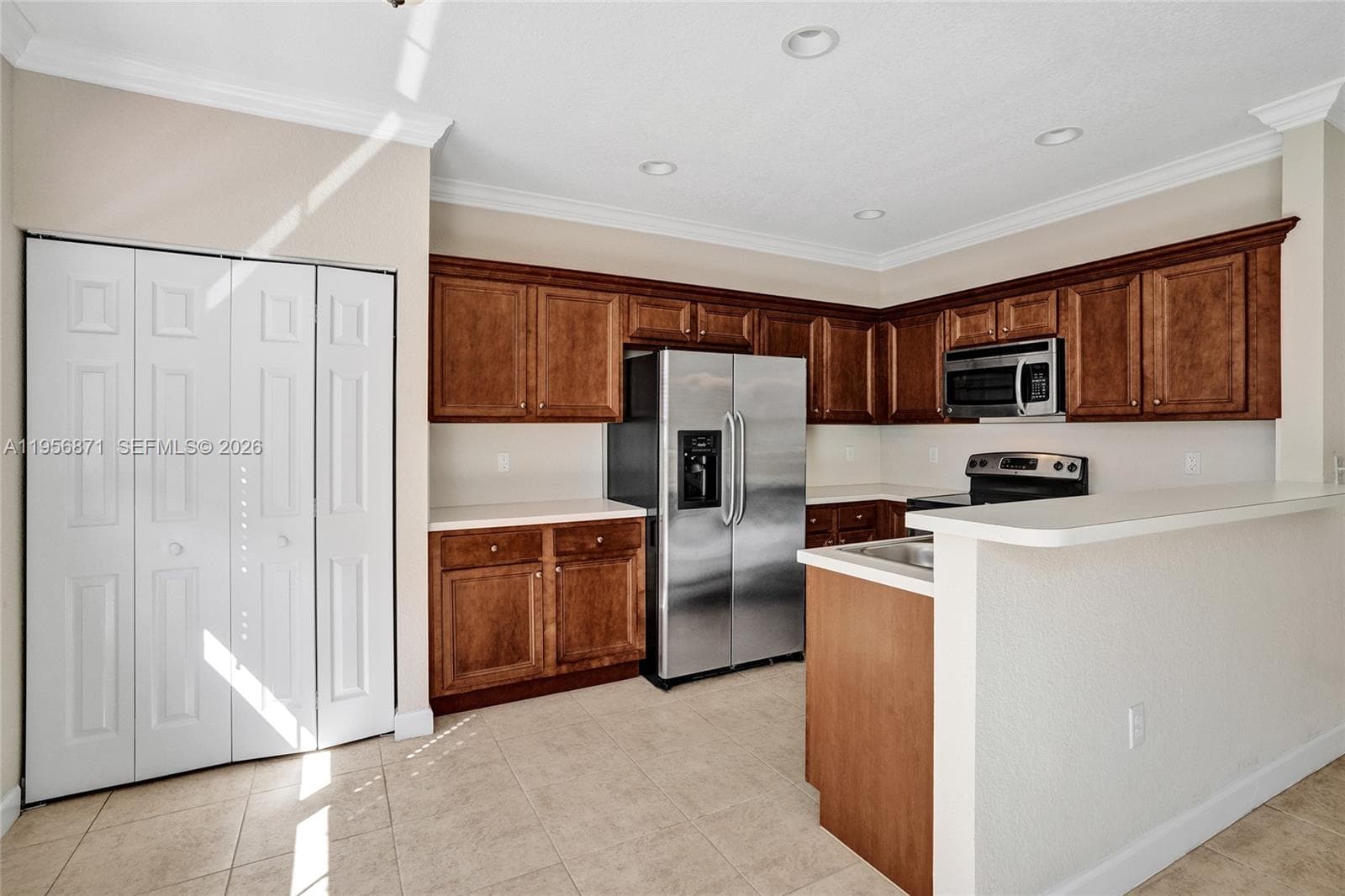 1042 NE 207th Ter, Miami FL 33179 — 15