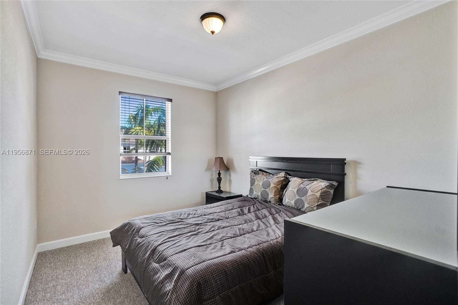 1042 NE 207th Ter, Miami FL 33179 — 40