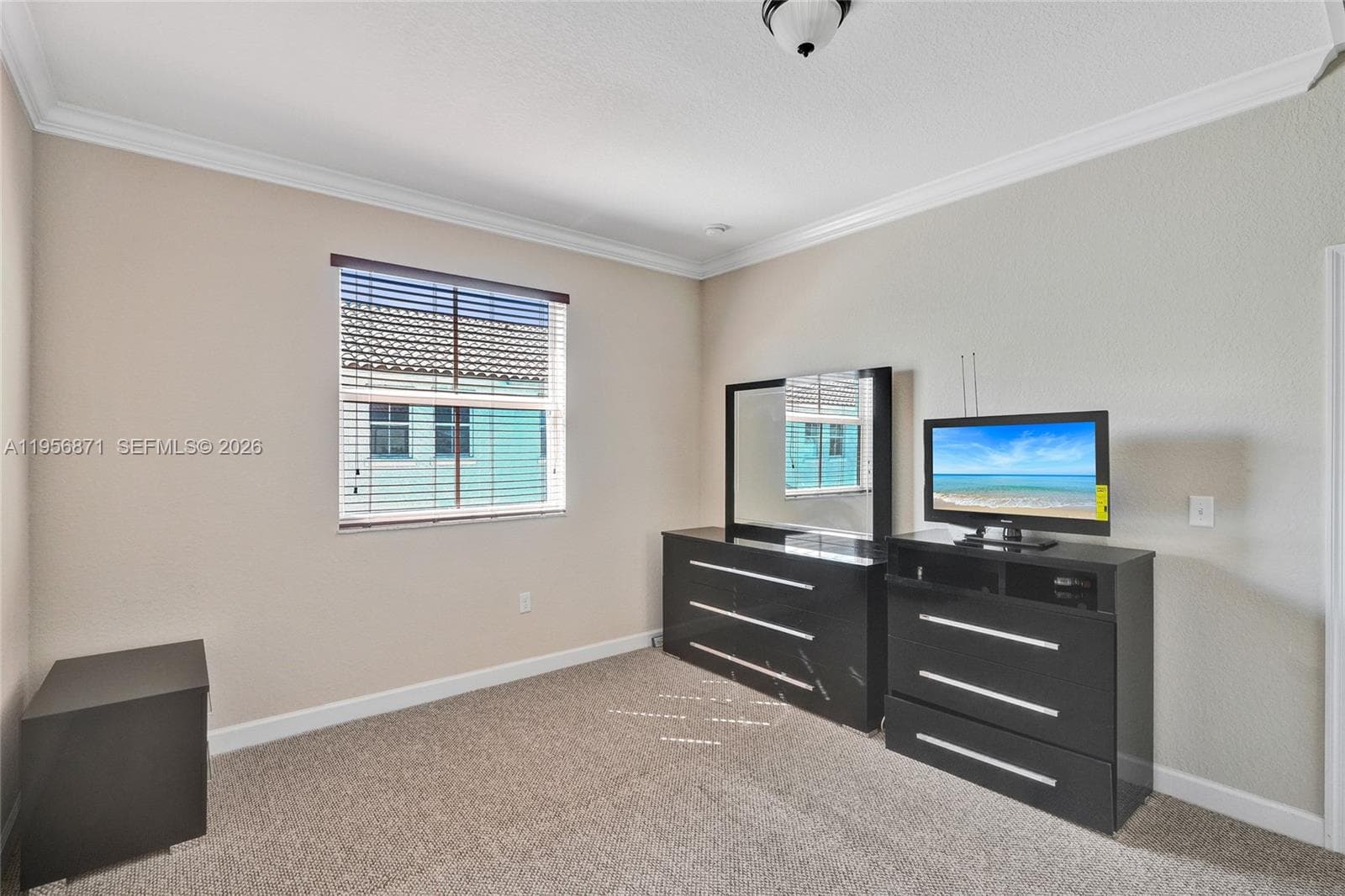 1042 NE 207th Ter, Miami FL 33179 — 29