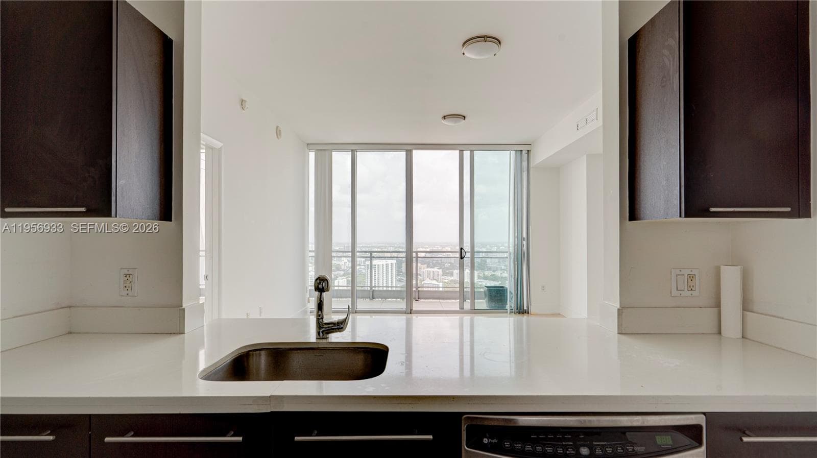 90 SW 3rd St # 10, Miami FL 33130 — 23
