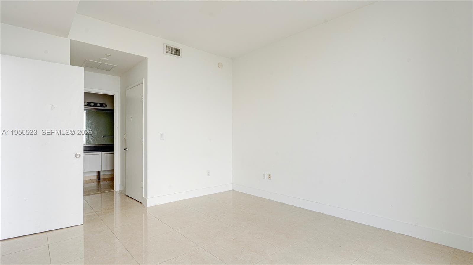 90 SW 3rd St # 10, Miami FL 33130 — 9