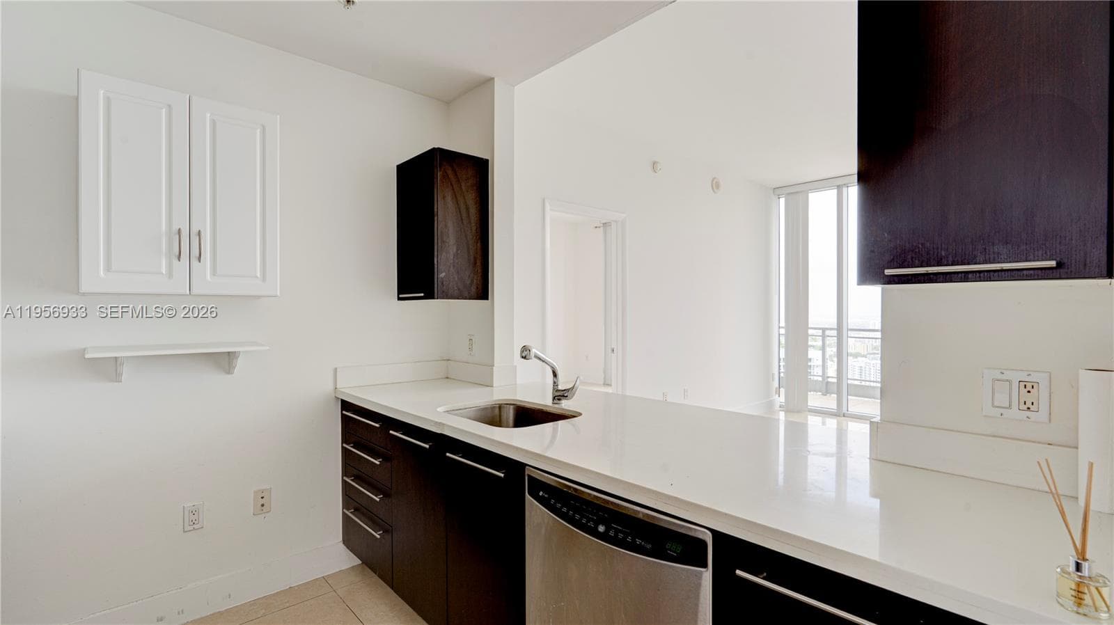 90 SW 3rd St # 10, Miami FL 33130 — 18