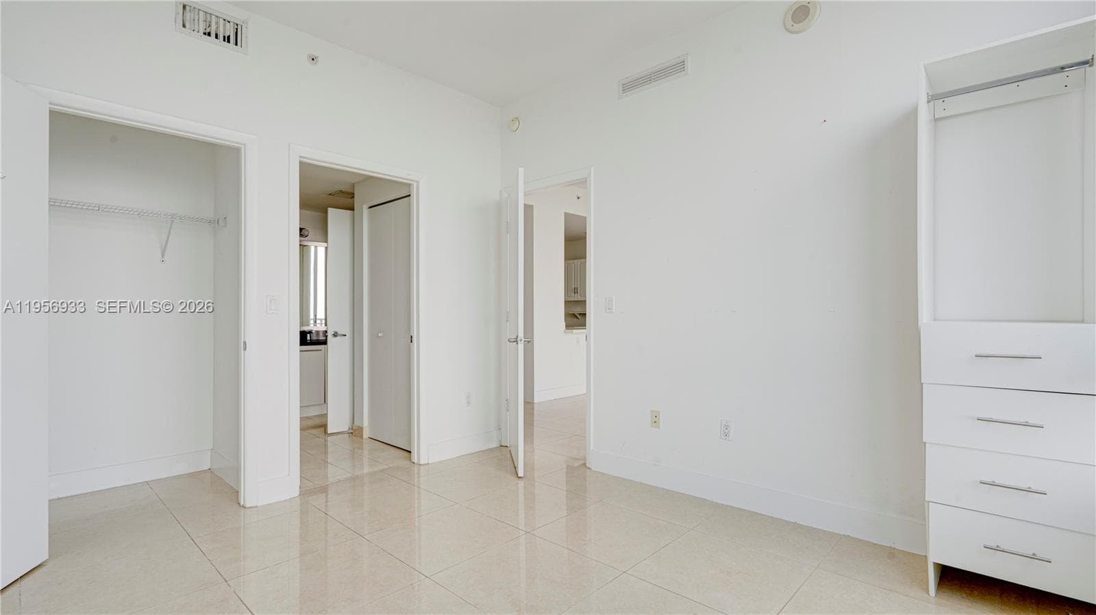 90 SW 3rd St # 10, Miami FL 33130 — 29