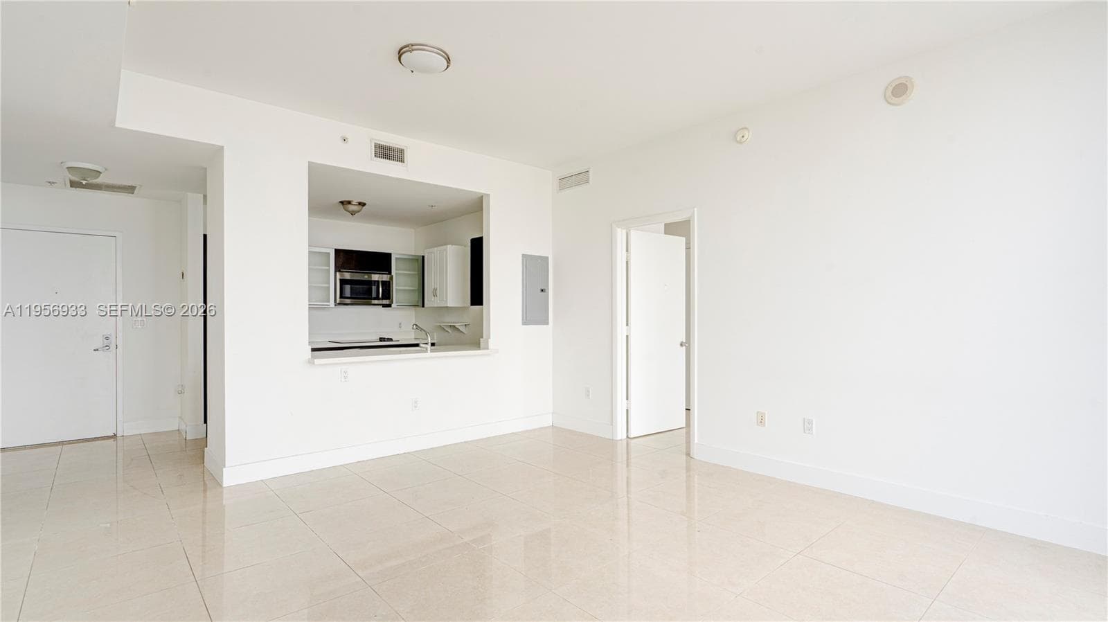 90 SW 3rd St # 10, Miami FL 33130 — 4