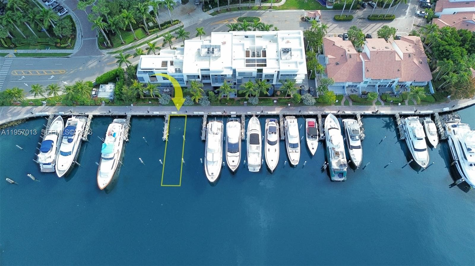 3750 Yacht Club Dr, Aventura FL 33180 — 69