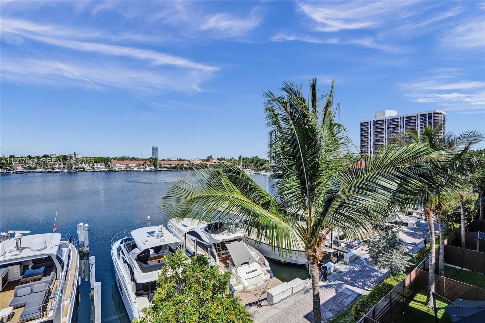 3750 Yacht Club Dr, Aventura FL 33180 — 60
