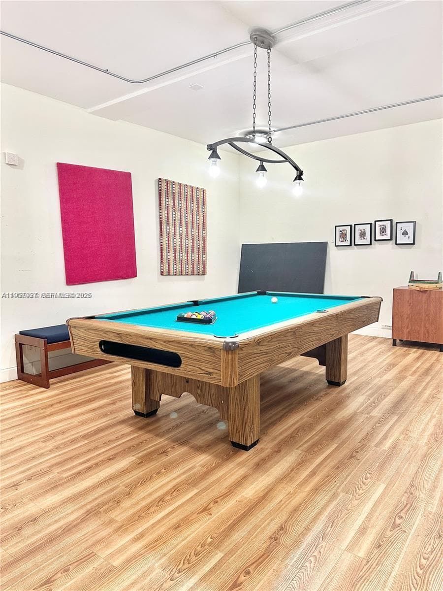 2655 Collins Ave # 1106, Miami Beach FL 33140 — 36