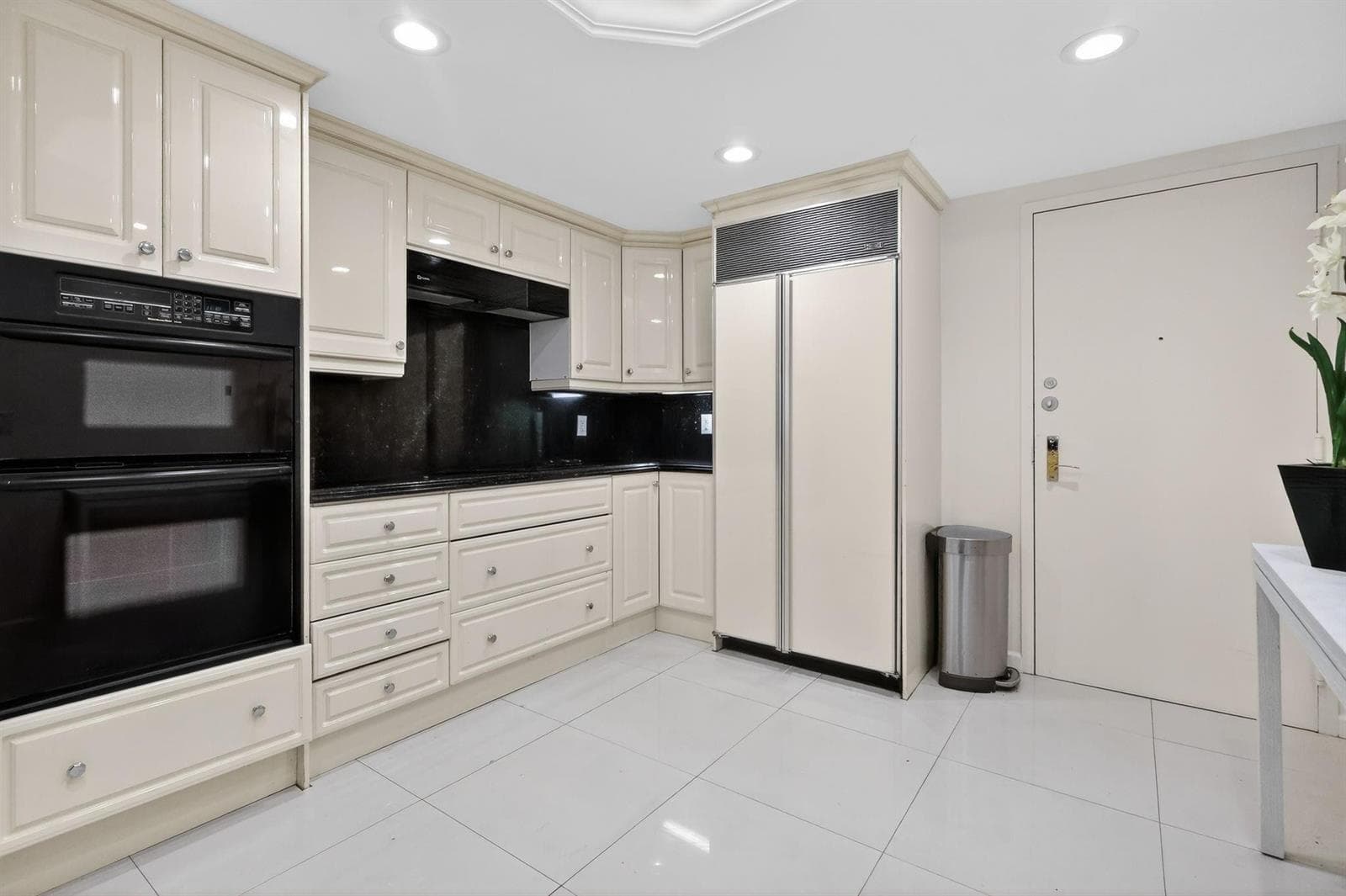 9595 Collins Avenue # 8f, Surfside FL 33154 — 3