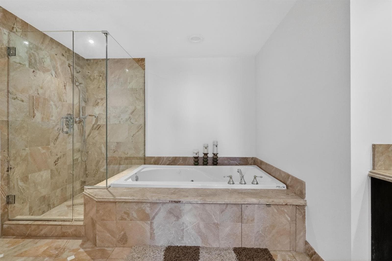 9595 Collins Avenue # 8f, Surfside FL 33154 — 32