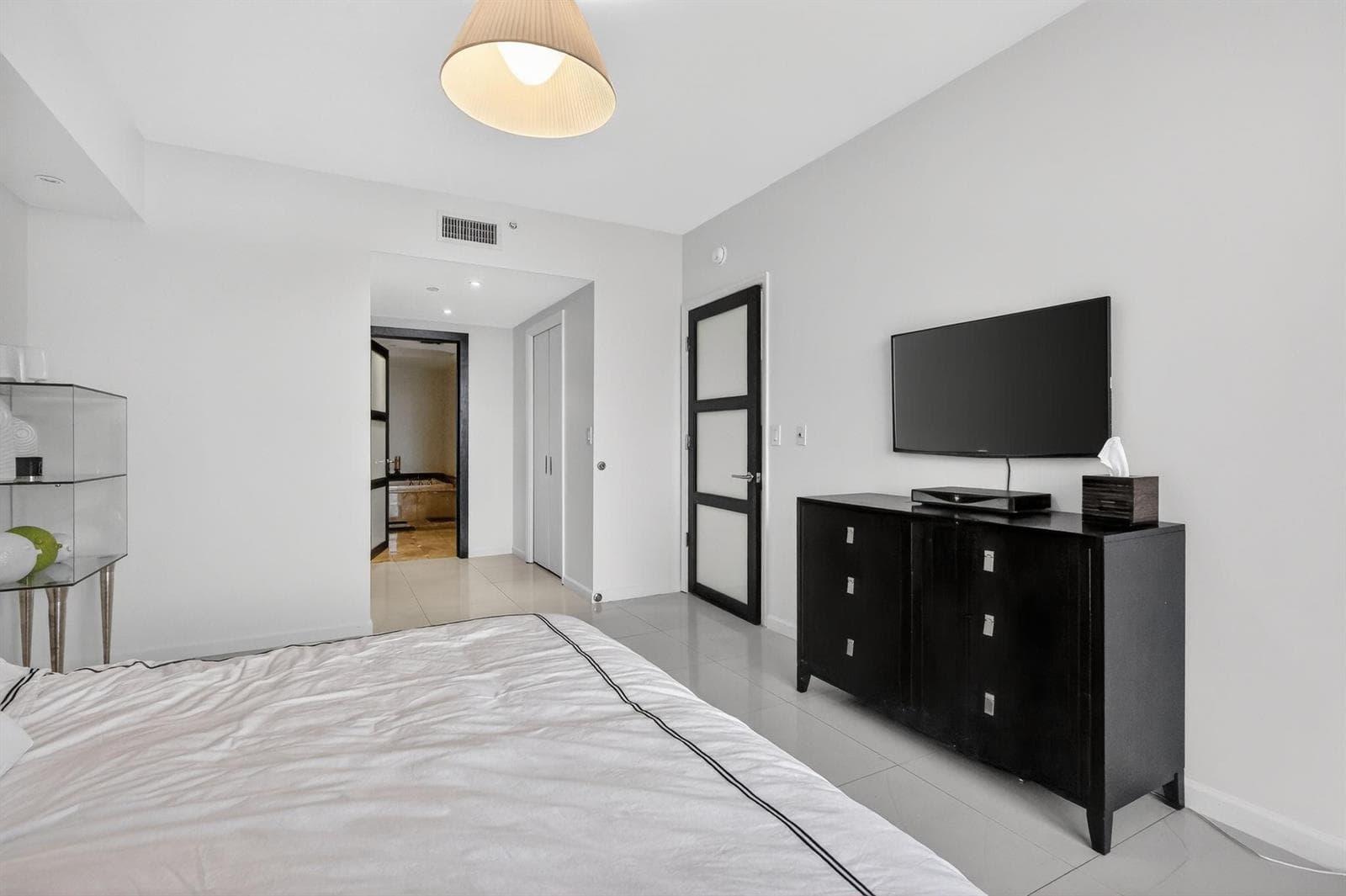 9595 Collins Avenue # 8f, Surfside FL 33154 — 24