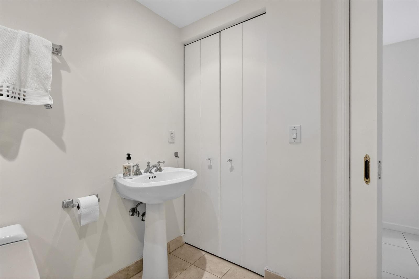 9595 Collins Avenue # 8f, Surfside FL 33154 — 38