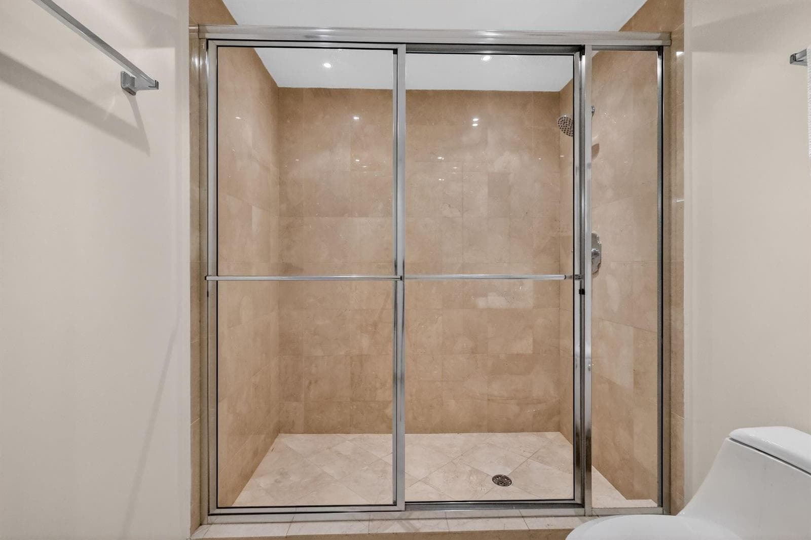 9595 Collins Avenue # 8f, Surfside FL 33154 — 37