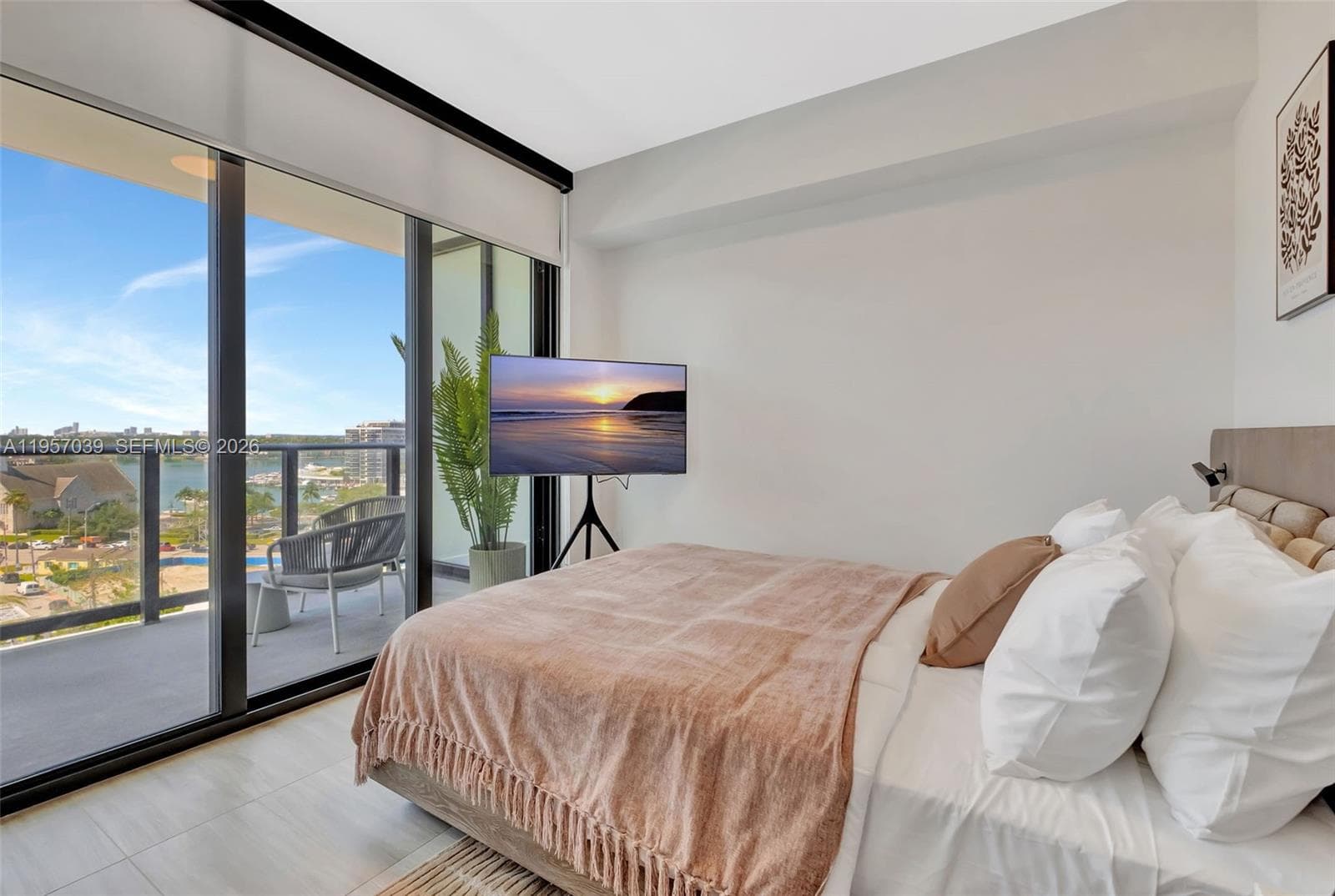 580 72nd street # 808, Miami Beach FL 33141 — 17