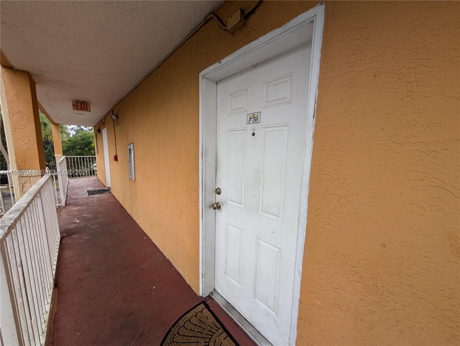 6205 Kendale Lakes Cir # 289, Miami FL 33183 — 16