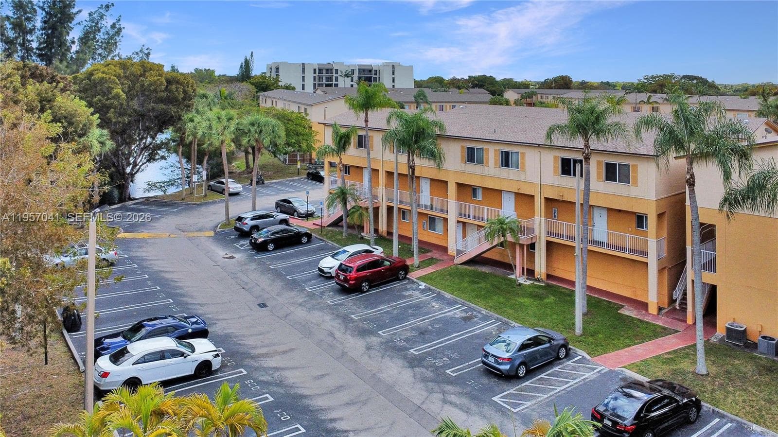 6205 Kendale Lakes Cir # 289, Miami FL 33183 — 1