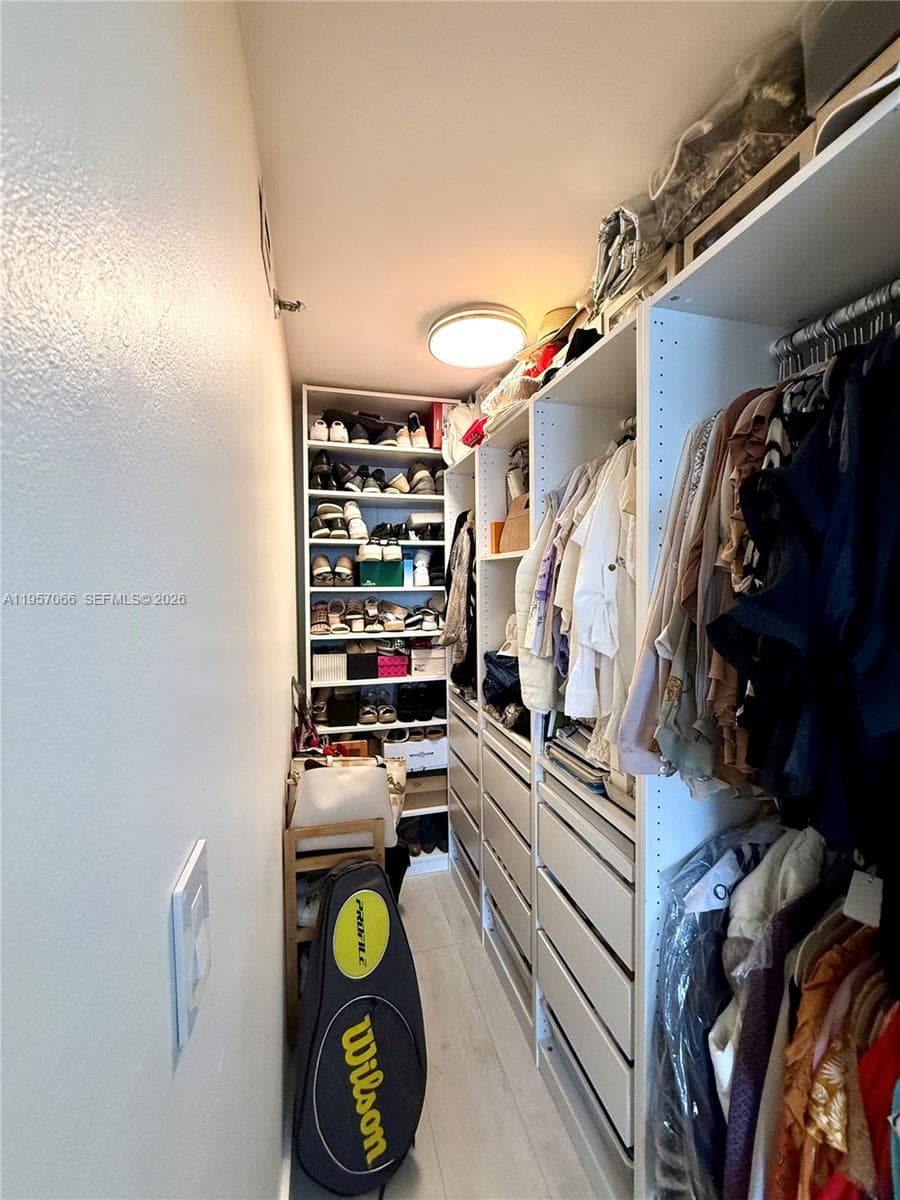 770 Claughton Island Dr # 1503, Miami FL 33131 — 29