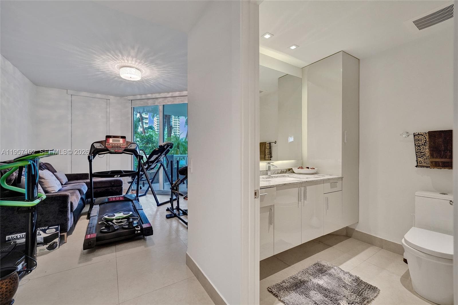 21200 Point Place # 403, Aventura FL 33180 — 46