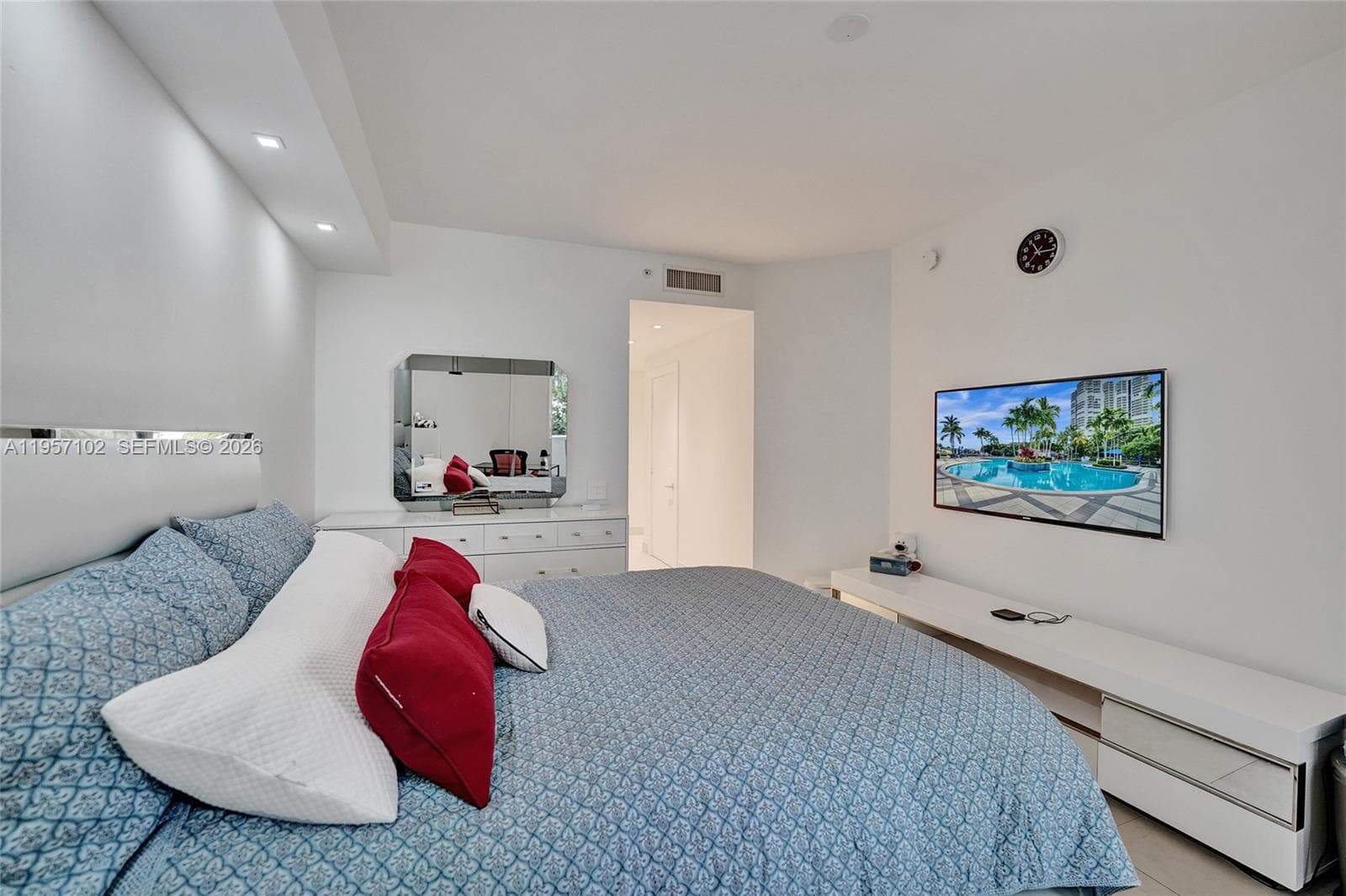 21200 Point Place # 403, Aventura FL 33180 — 61