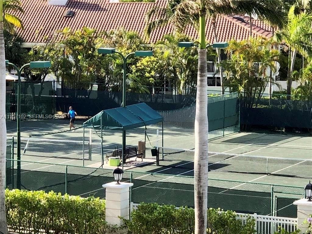 21200 Point Place # 403, Aventura FL 33180 — 82