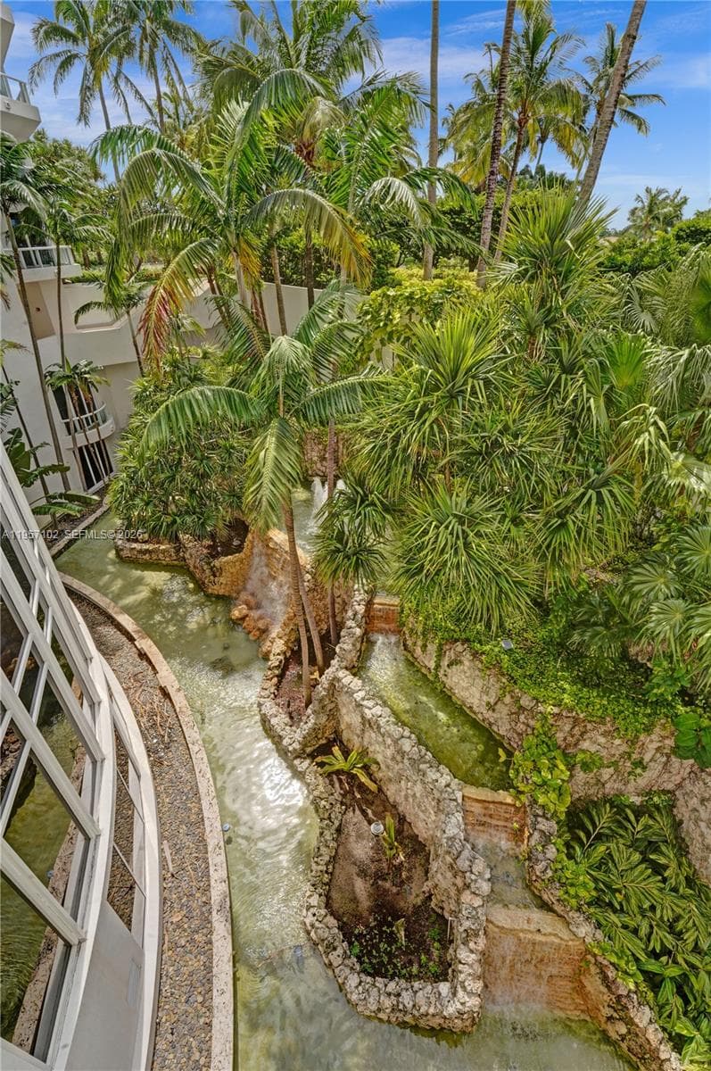 21200 Point Place # 403, Aventura FL 33180 — 55
