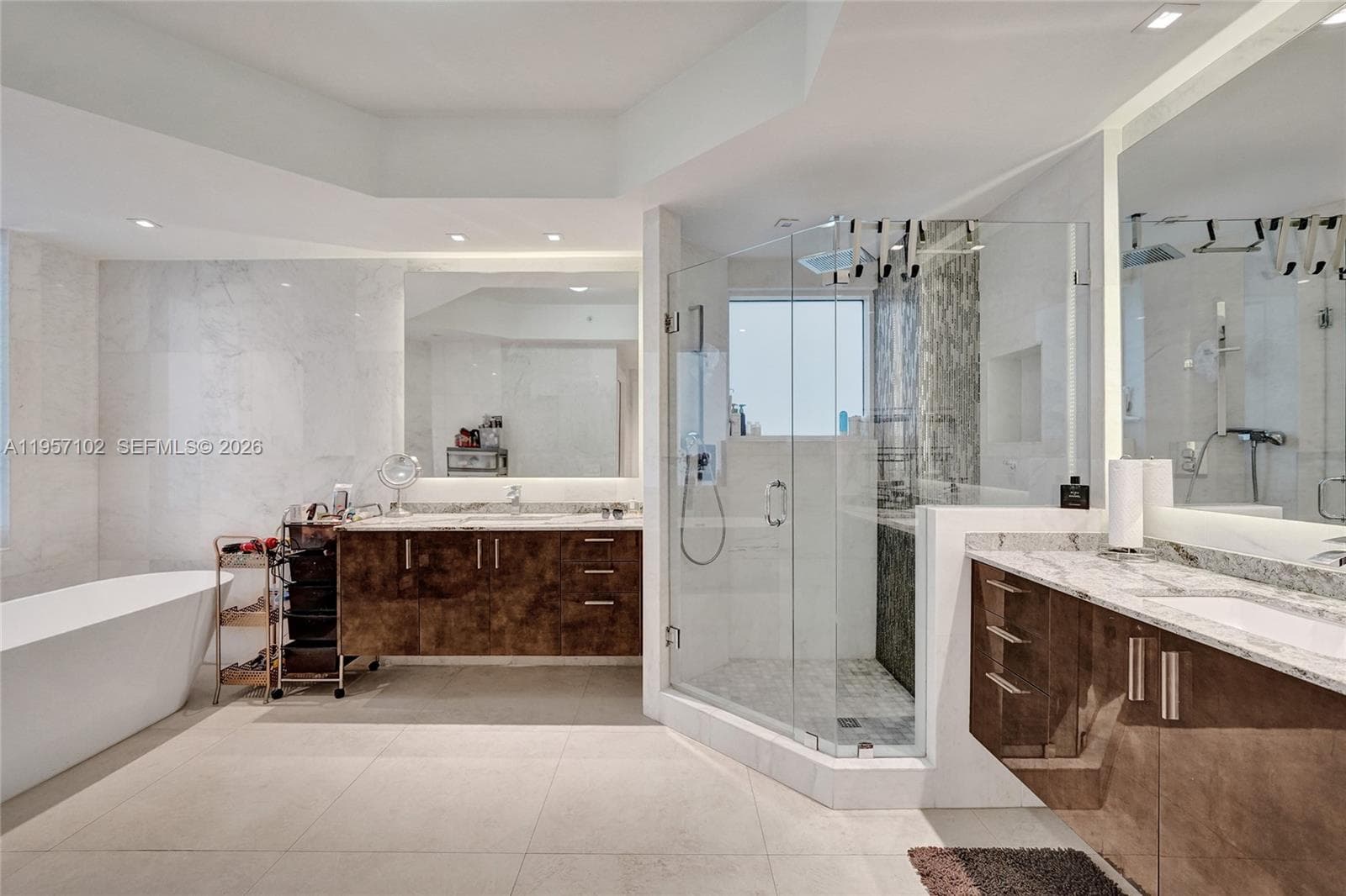 21200 Point Place # 403, Aventura FL 33180 — 68