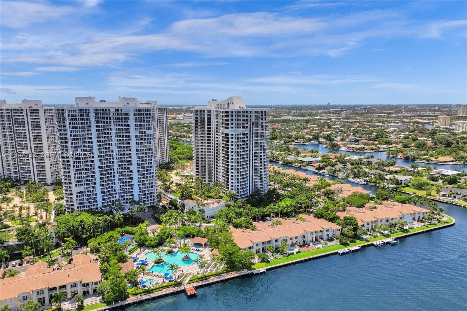 21200 Point Place # 403, Aventura FL 33180 — 4