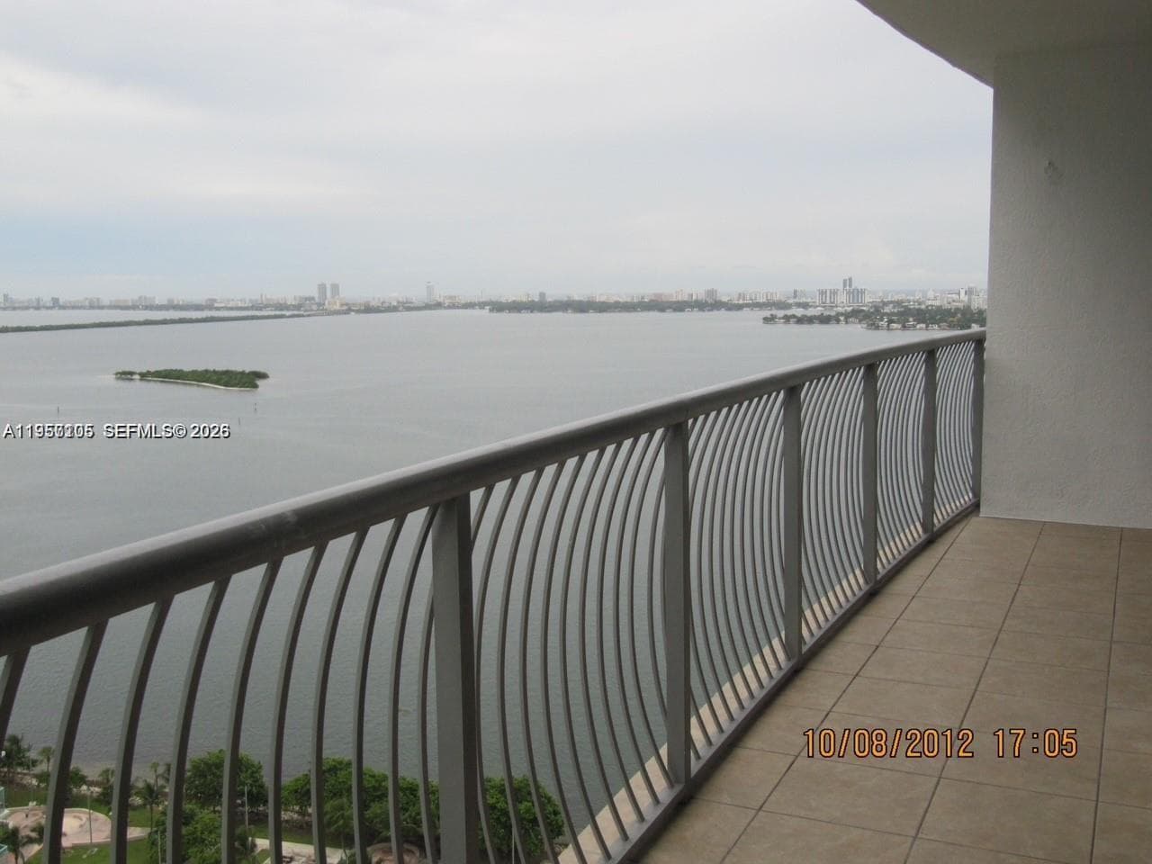 1750 N Bayshore Dr # 3005, Miami FL 33132 — 3