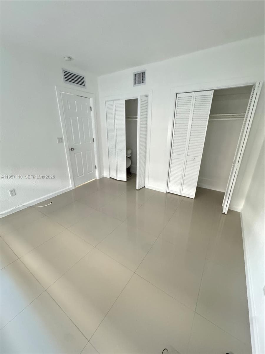 8035 Crespi Blvd # 1, Miami Beach FL 33141 — 11
