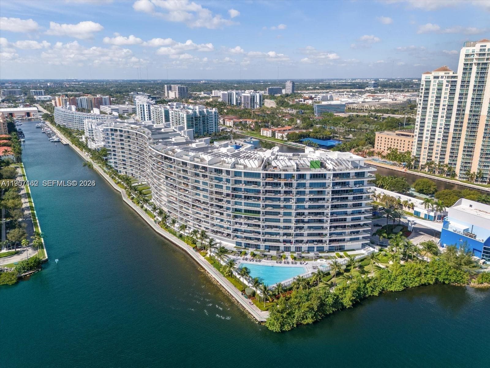 3250 NE 188th St # 404, Aventura FL 33180 — 46